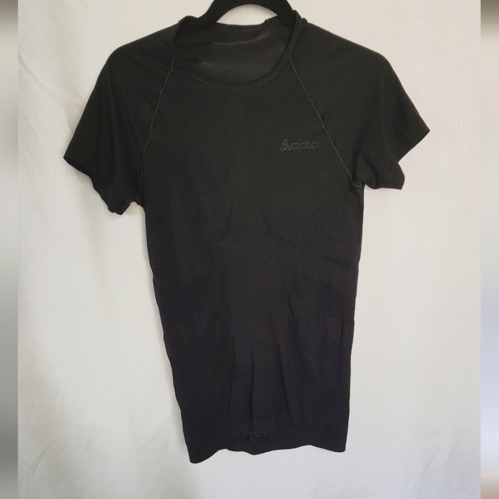 Men’s Medium Odlo Lightweight Performance Crew Shirt